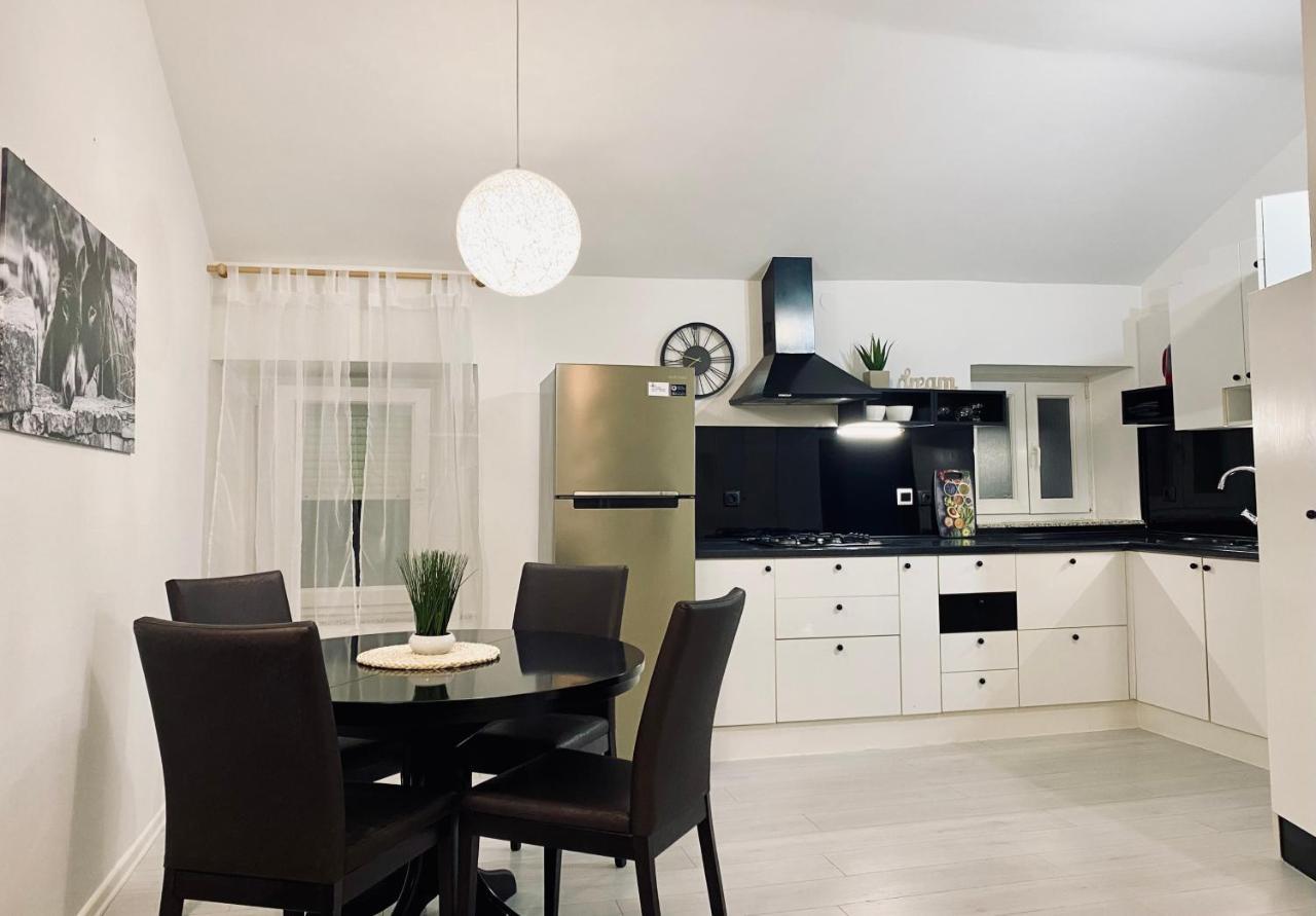 Apartment Beshtie Zadar Buitenkant foto